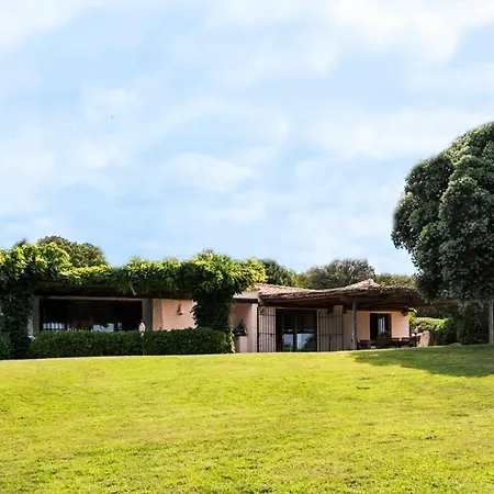 Villa Lu Muntiggiu 12, Emma Arzachena